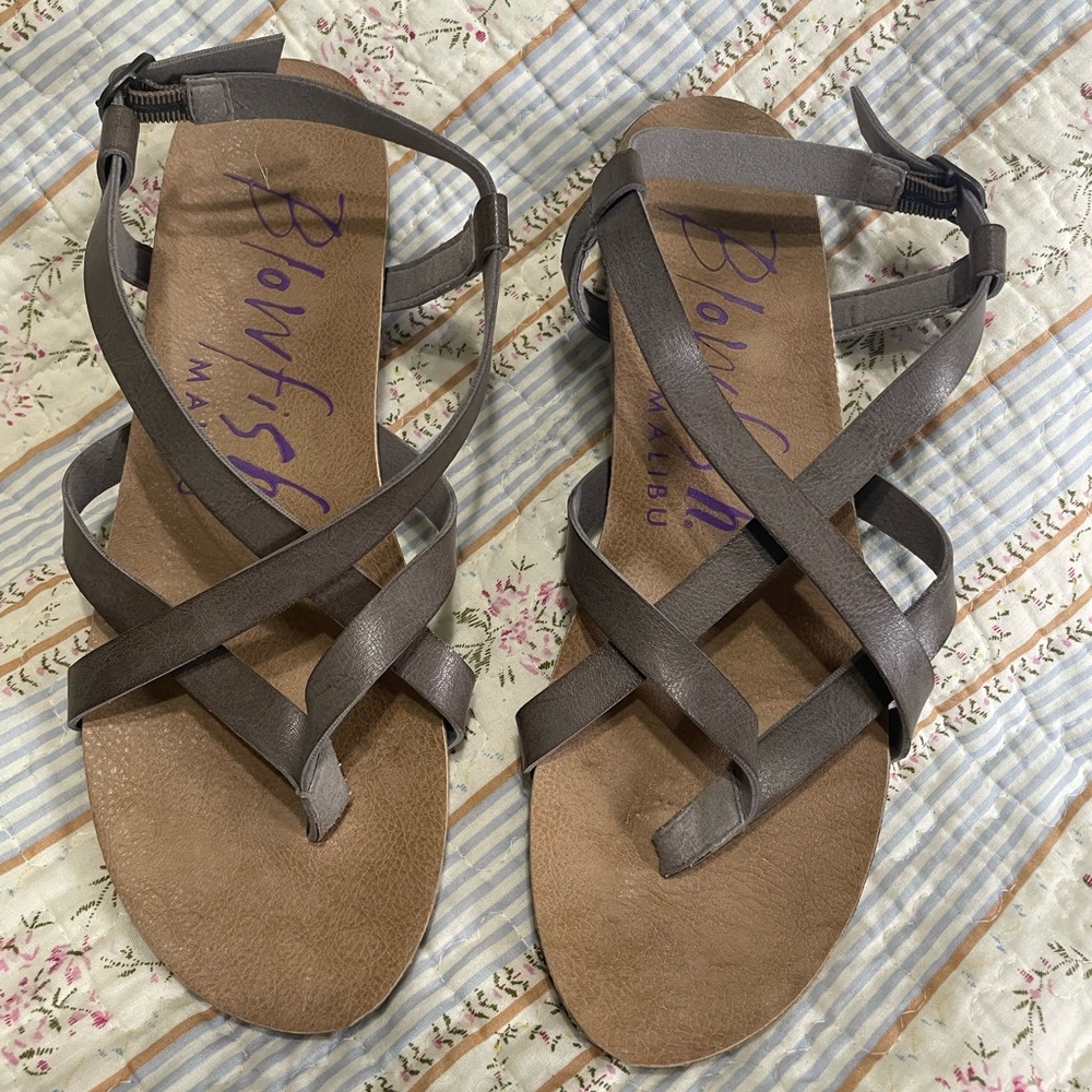 Blowfish Greige colored straps sandals Size 8